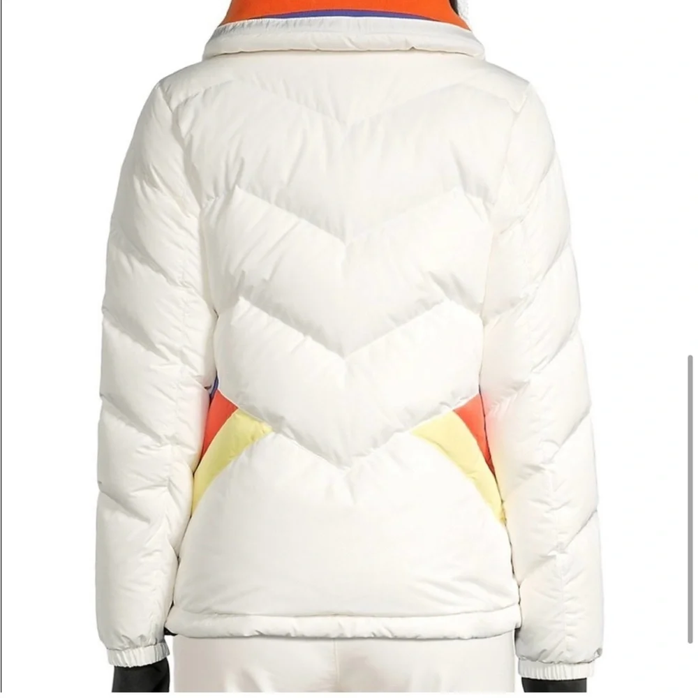 NWT Perfect moment performances apres ski down duvet jacket